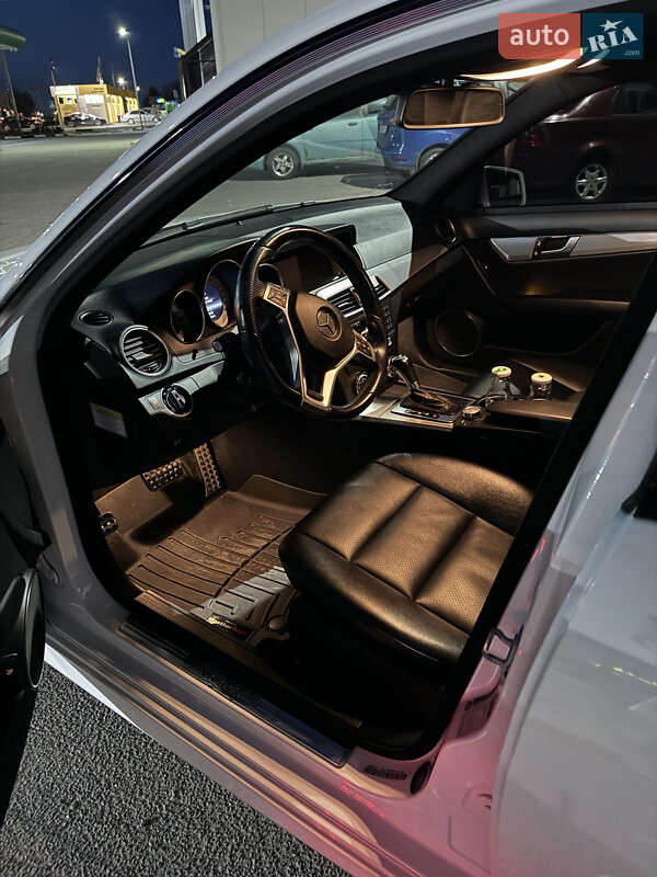 Седан Mercedes-Benz C-Class 2013 в Днепре фото 18 Седан Mercedes-Benz C-Class 2013 в Днепре