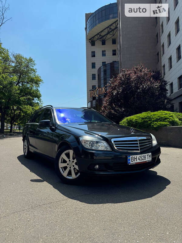 Mercedes-Benz C-Class 2009