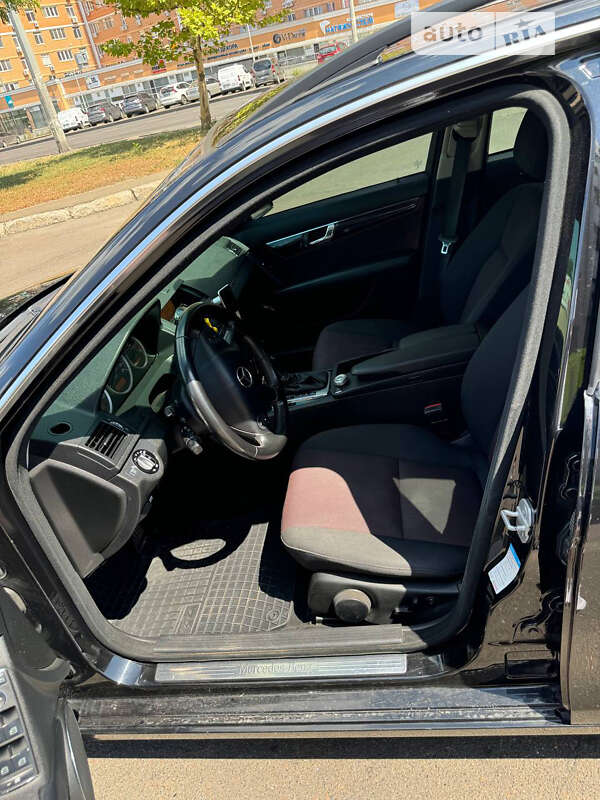 Универсал Mercedes-Benz C-Class 2009 в Одессе