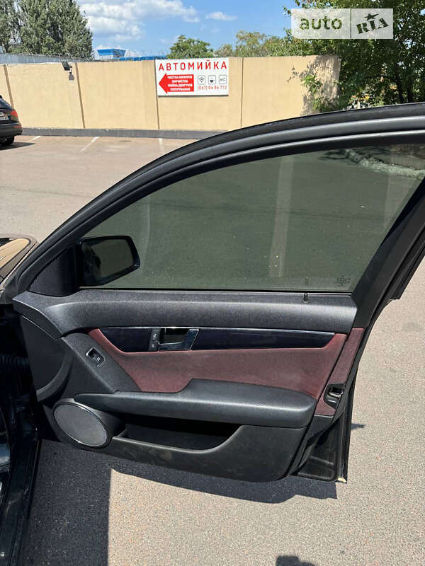 Универсал Mercedes-Benz C-Class 2009 в Одессе