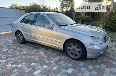 Седан Mercedes-Benz C-Class 2002 в Луцке