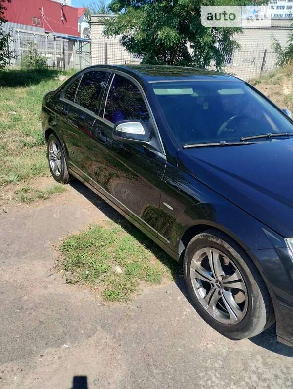 Седан Mercedes-Benz C-Class 2008 в Чернигове