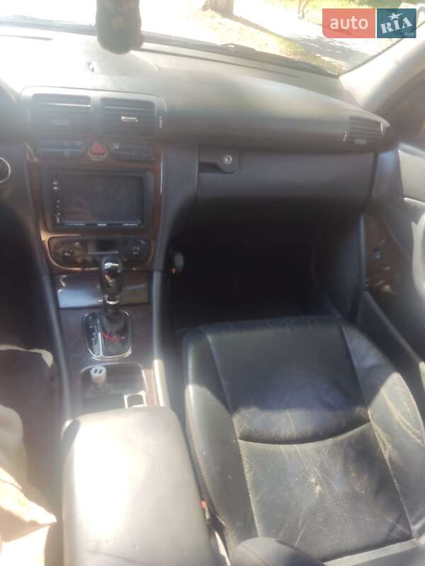 Универсал Mercedes-Benz C-Class 2001 в Одессе фото 10 Универсал Mercedes-Benz C-Class 2001 в Одессе
