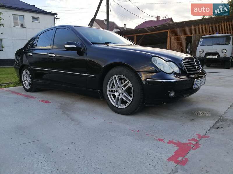 Mercedes-Benz C-Class 2002