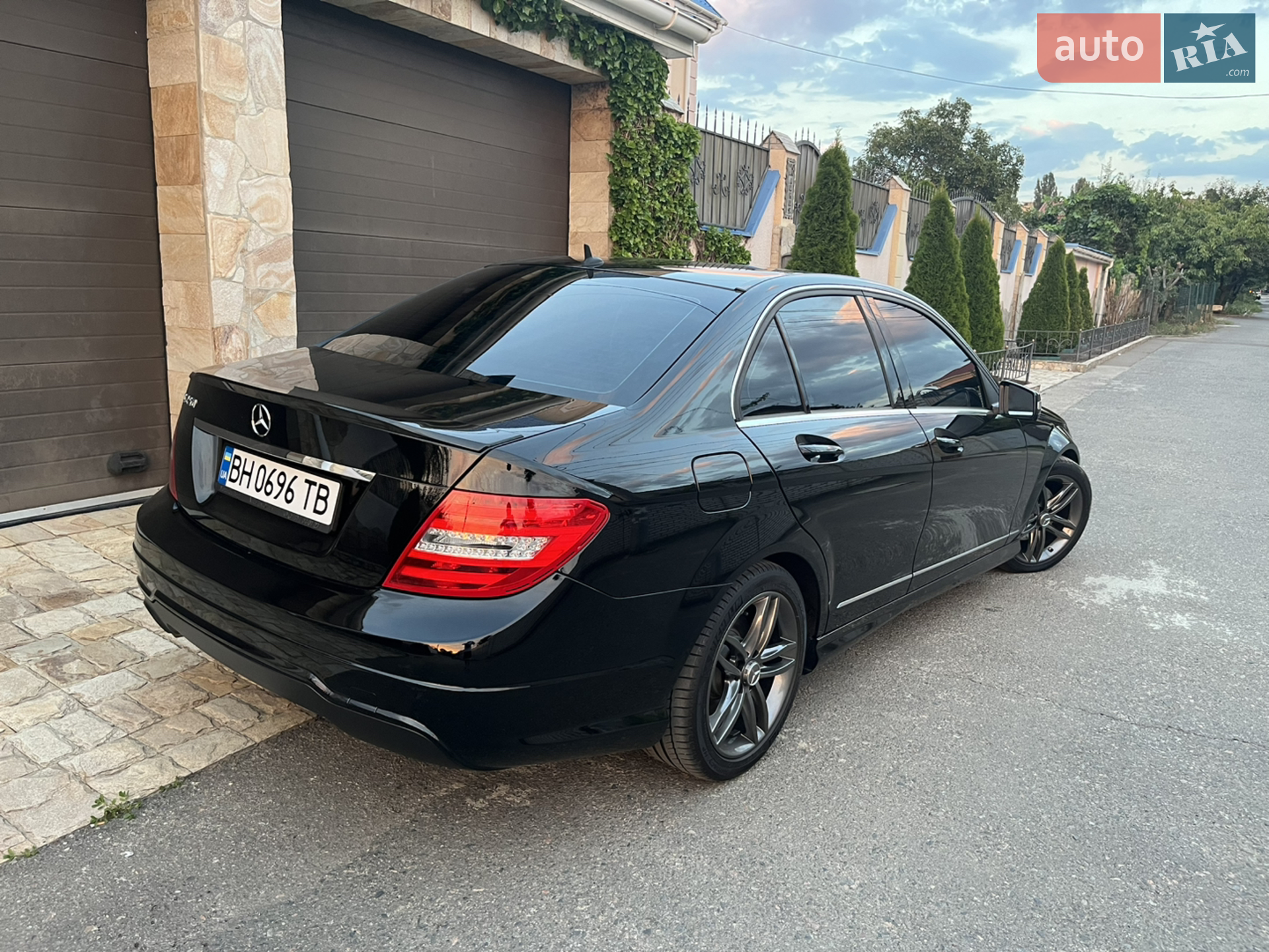 2014 Mercedes-Benz C-klasse - мініатюра 2
