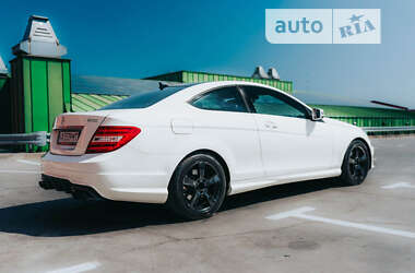 Купе Mercedes-Benz C-Class 2012 в Киеве