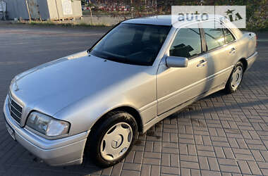 Седан Mercedes-Benz C-Class 1996 в Киеве