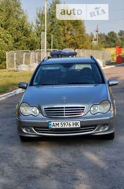 Універсал Mercedes-Benz C-Class 2004 в Житомирі