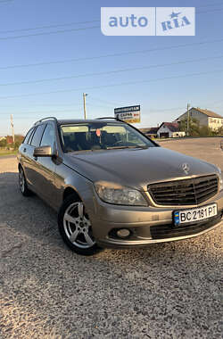 Універсал Mercedes-Benz C-Class 2009 в Новояворівську