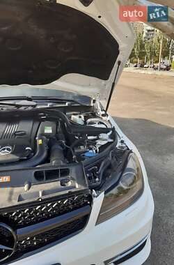 Купе Mercedes-Benz C-Class 2012 в 