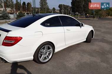 Купе Mercedes-Benz C-Class 2012 в 
