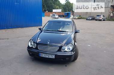 Седан Mercedes-Benz C-Class 2004 в Львове