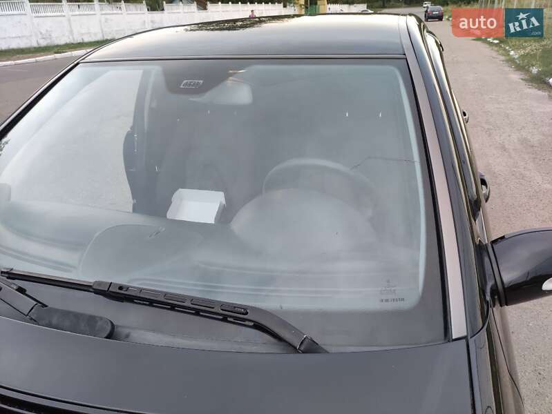 Седан Mercedes-Benz C-Class 2003 в Прилуках