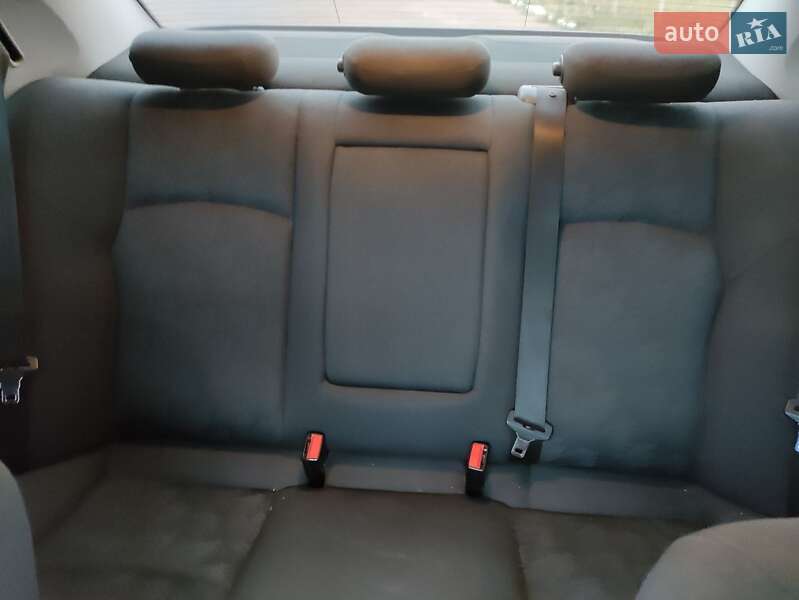 Седан Mercedes-Benz C-Class 2003 в Прилуках