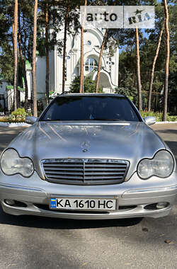 Універсал Mercedes-Benz C-Class 2001 в Києві