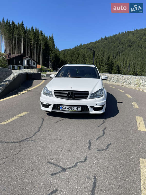 Седан Mercedes-Benz C-Class 2012 в Киеве