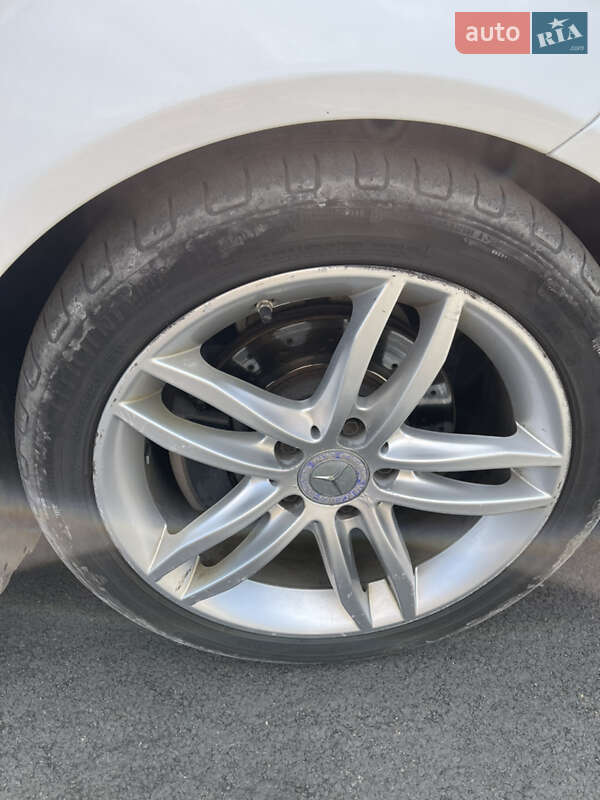 Седан Mercedes-Benz C-Class 2012 в Киеве