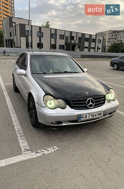 Седан Mercedes-Benz C-Class 2000 в Києві