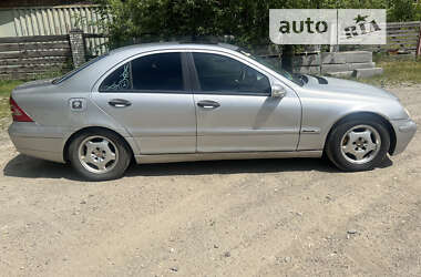 Седан Mercedes-Benz C-Class 2001 в Івано-Франківську