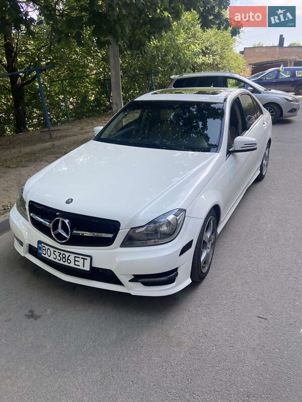 Седан Mercedes-Benz C-Class 2013 в Тернополе