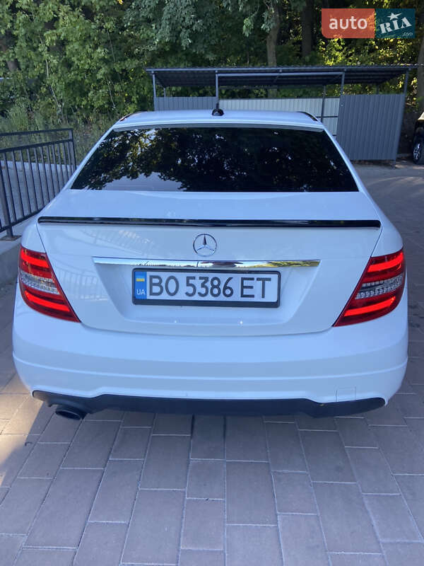 Седан Mercedes-Benz C-Class 2013 в Тернополі