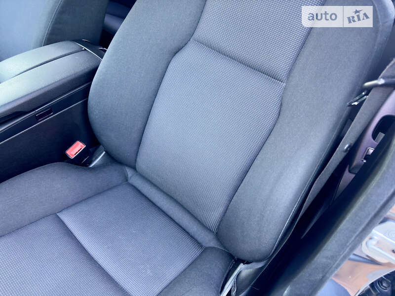 Седан Mercedes-Benz C-Class 2008 в Ровно