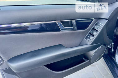 Седан Mercedes-Benz C-Class 2008 в 