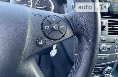 Седан Mercedes-Benz C-Class 2008 в 