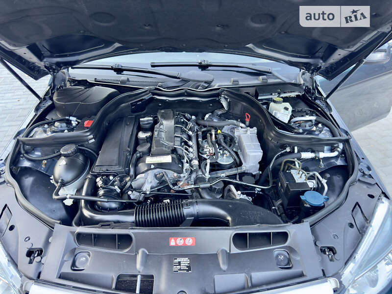 Седан Mercedes-Benz C-Class 2008 в Ровно