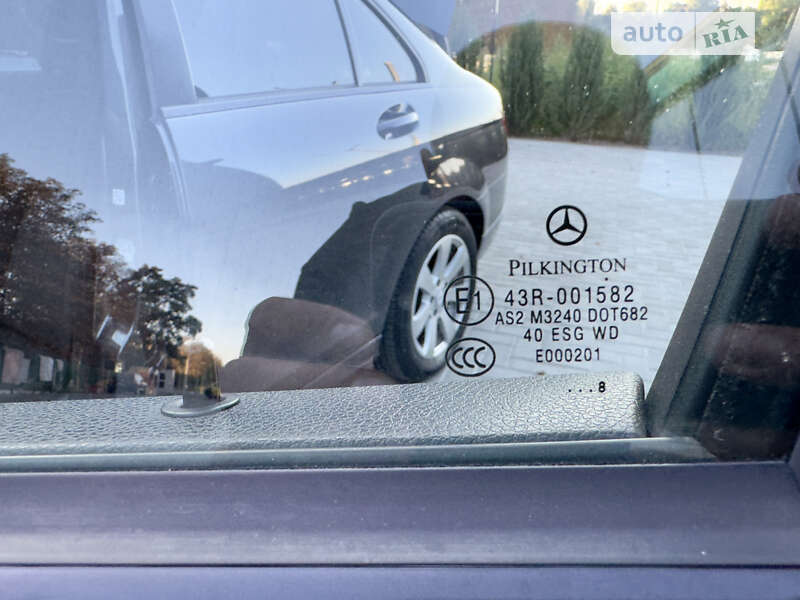 Седан Mercedes-Benz C-Class 2008 в Ровно