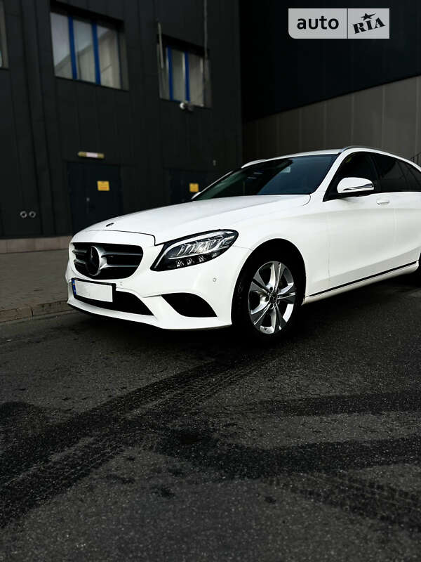 Універсал Mercedes-Benz C-Class 2019 в Вишгороді