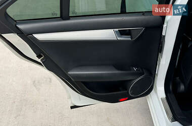 Седан Mercedes-Benz C-Class 2012 в 
