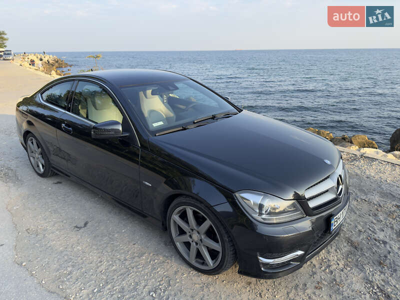 Купе Mercedes-Benz C-Class 2012 в Одессе