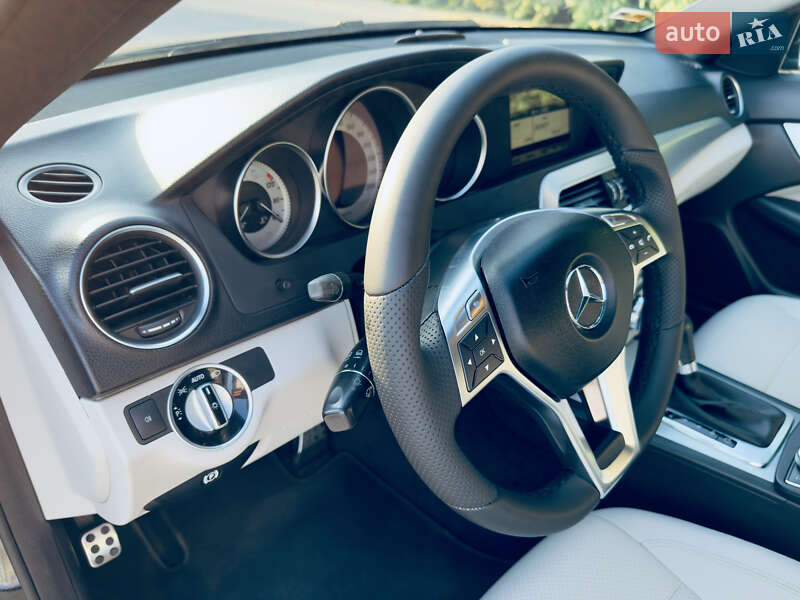 Купе Mercedes-Benz C-Class 2012 в Одессе