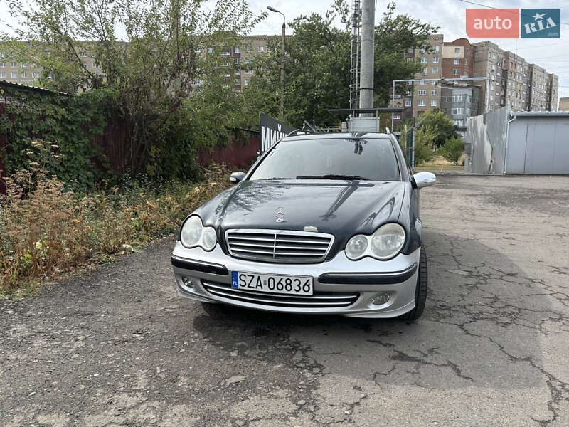 Універсал Mercedes-Benz C-Class 2004 в Краматорську