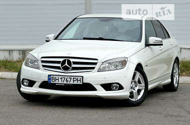 Седан Mercedes-Benz C-Class 2009 в Львове