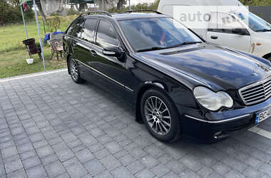 Універсал Mercedes-Benz C-Class 2001 в Коломиї