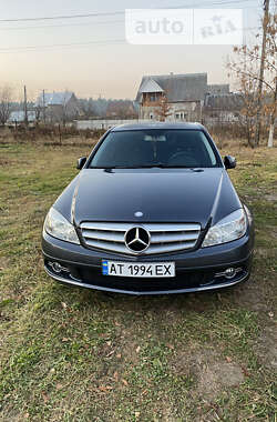 Седан Mercedes-Benz C-Class 2010 в Ивано-Франковске