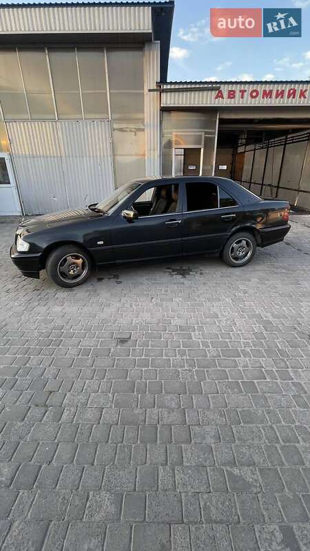 Седан Mercedes-Benz C-Class 1997 в Владимирце