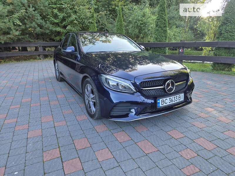 Седан Mercedes-Benz C-Class 2018 в Львове фото 29 Седан Mercedes-Benz C-Class 2018 в Львове