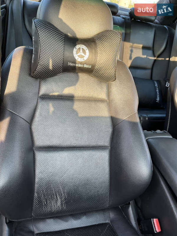 Седан Mercedes-Benz C-Class 2001 в Запорожье