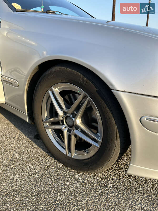 Седан Mercedes-Benz C-Class 2001 в Запорожье