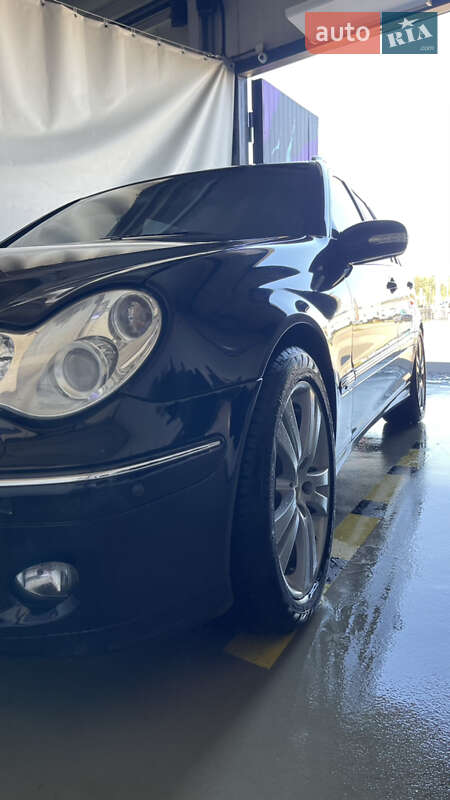 Універсал Mercedes-Benz C-Class 2007 в Києві