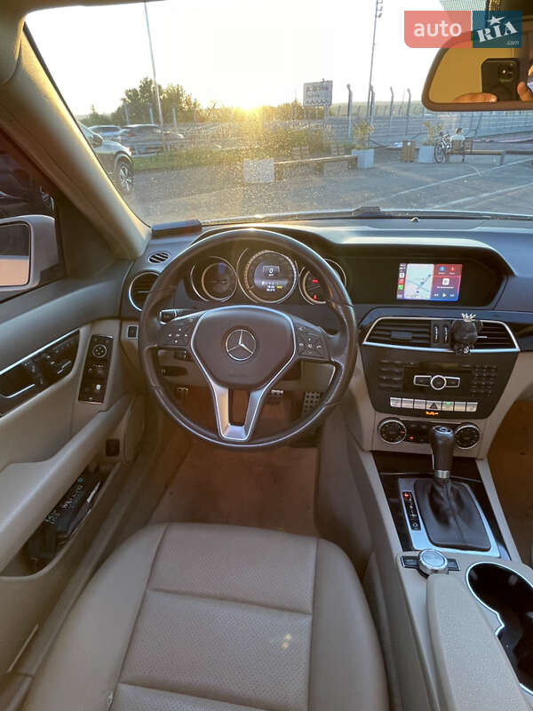 Седан Mercedes-Benz C-Class 2013 в Киеве