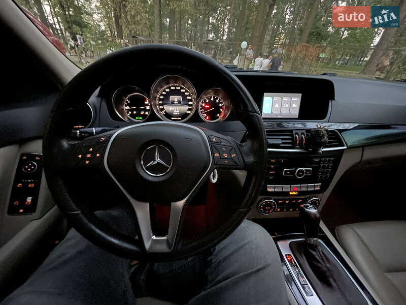 Седан Mercedes-Benz C-Class 2013 в Киеве