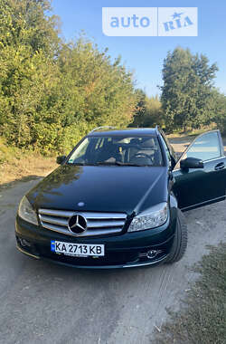 Универсал Mercedes-Benz C-Class 2010 в Киеве