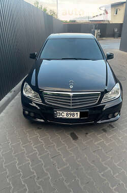 Седан Mercedes-Benz C-Class 2011 в Львові