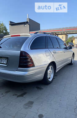 Універсал Mercedes-Benz C-Class 2003 в Долині