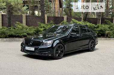 Седан Mercedes-Benz C-Class 2014 в Днепре