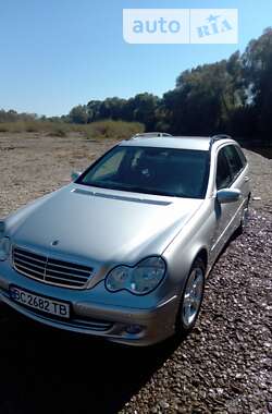 Универсал Mercedes-Benz C-Class 2004 в Львове